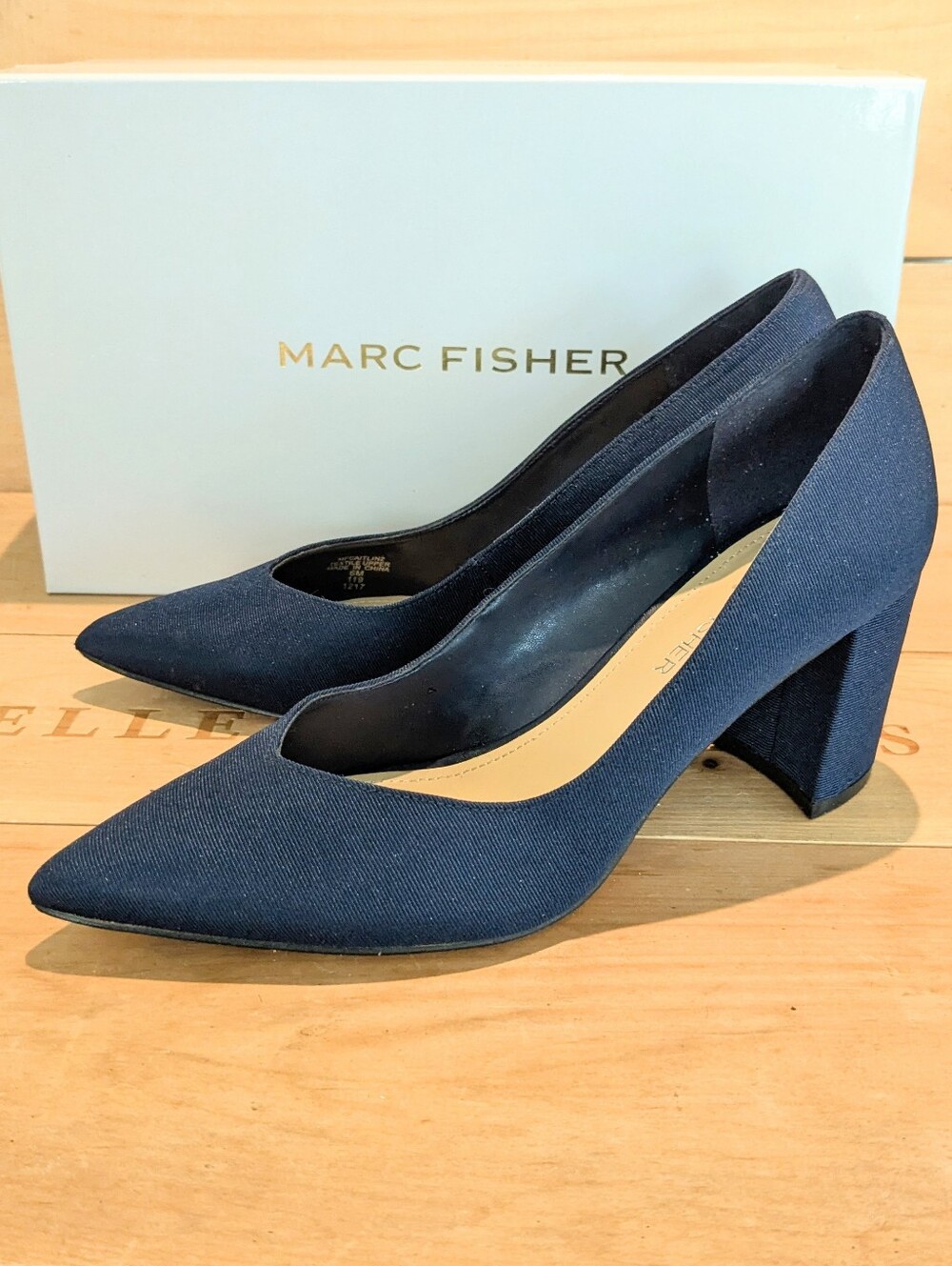 Marc Fisher Zala Block Heels sz 6